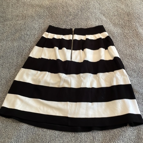 French Connection Pleated Mini Skirt with Pockets - Picture 6 of 10